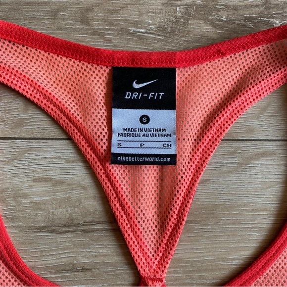 Nike 1/4 zipup sweater & tank top athletic set - Picture 10 of 14